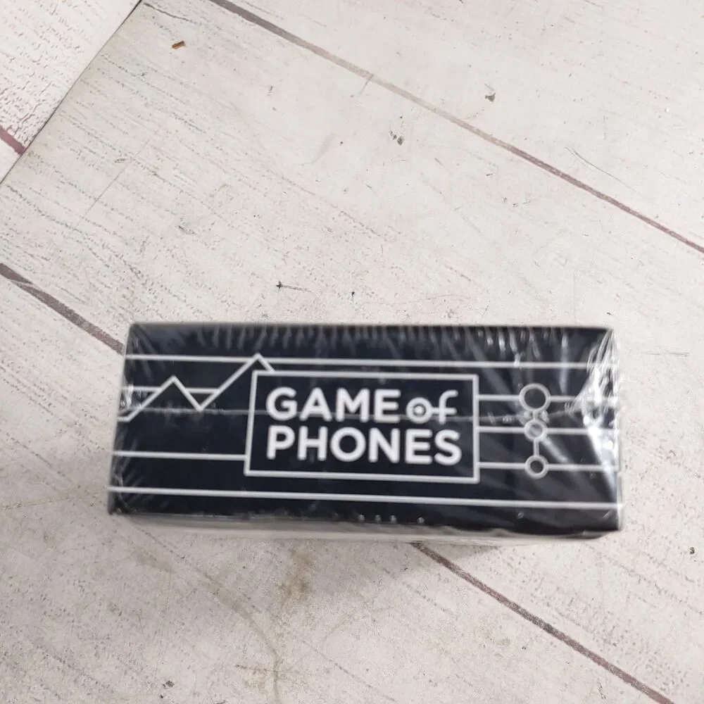 NEW SEALED, Game of Phones Board Game Battle of Smartphone Skills Breaking Games